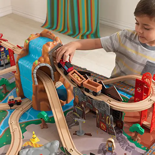kidkraft grand central station train set and table